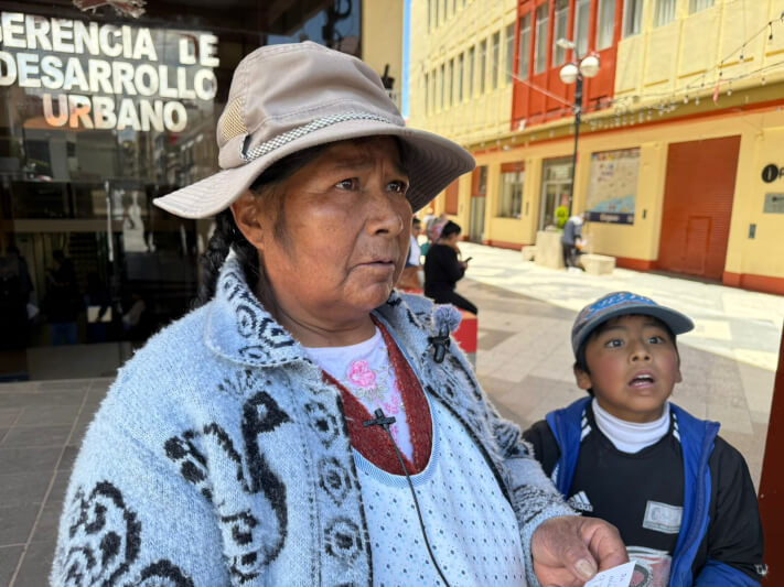 Puno: Abuela enferma cría sola a tres nietos tras la desaparición de su hija y clama por una intervención urgente del Estado